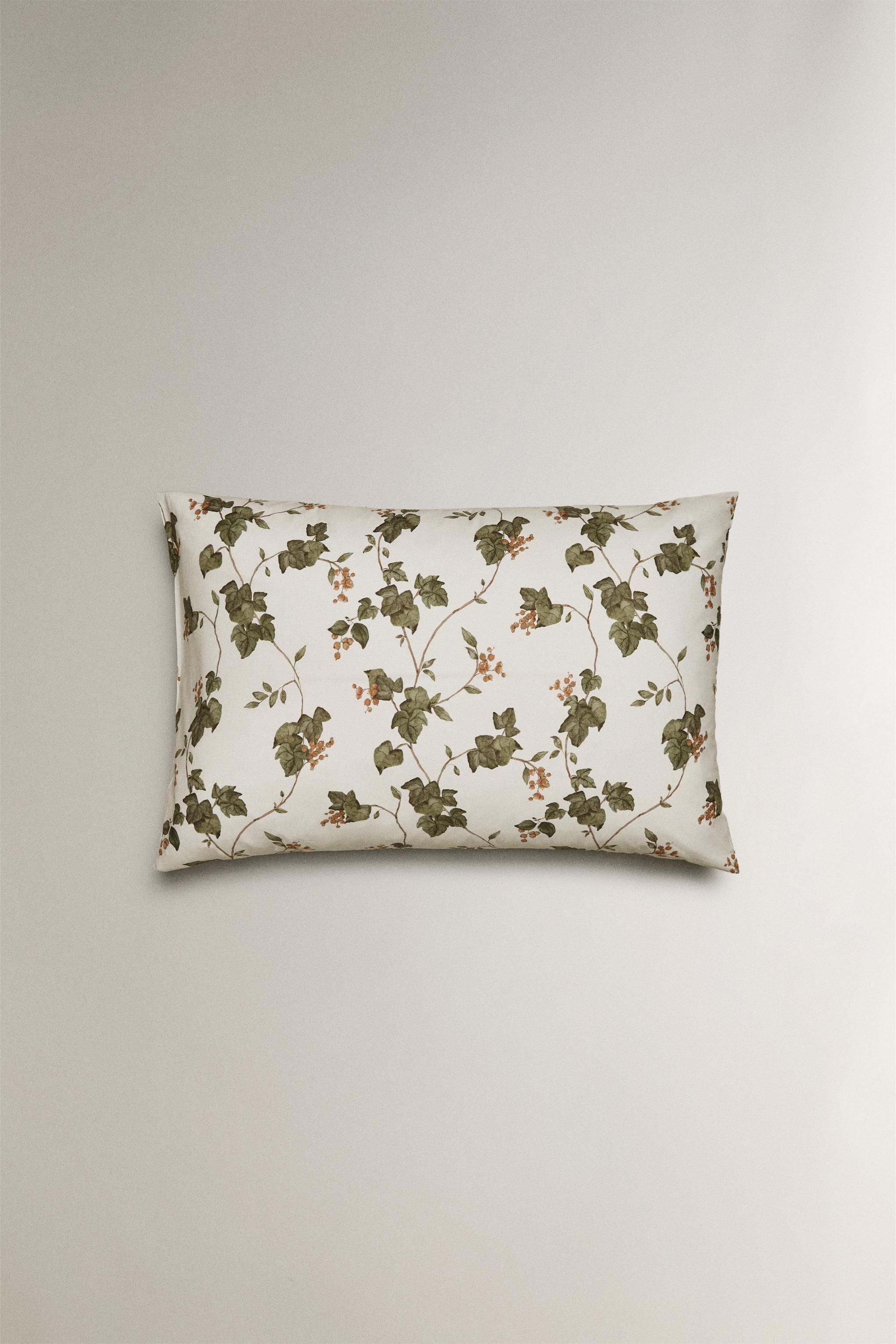 LEAF PRINT PILLOWCASE